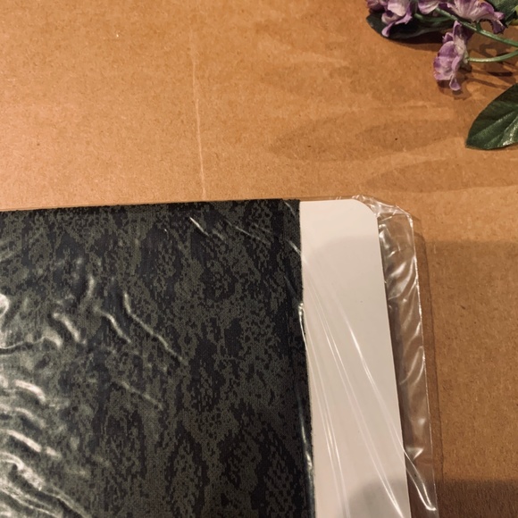 Falke Animal Print Tights BRAND NEW Medium - Picture 2 of 4